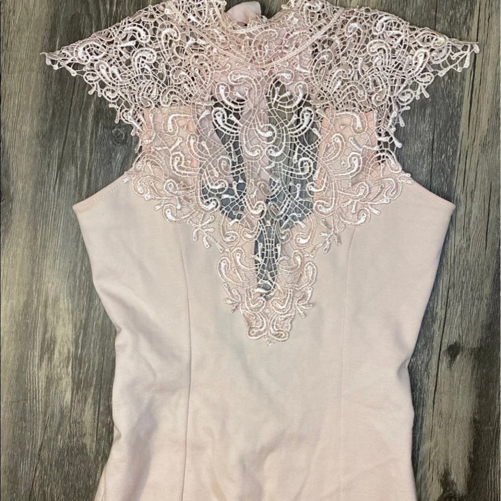 Lulu’s pink lace mini dress size small